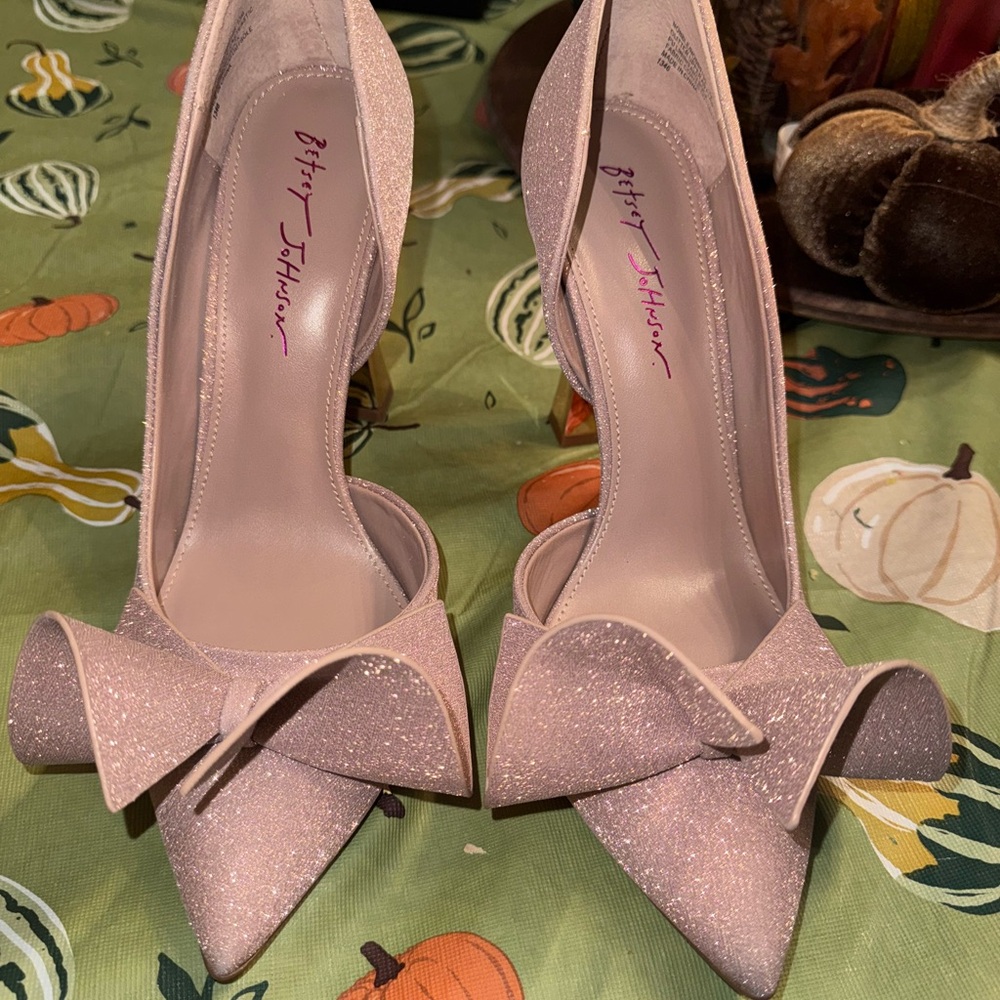Betsey Johnson Glittering Pink Bow Heels